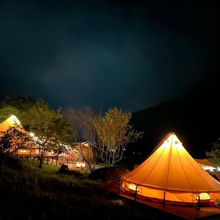 מלון Ties Camp Ground נגיסו מראה חיצוני תמונה